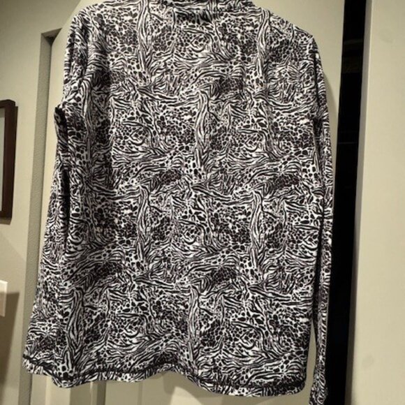 Women's NILS Robin Base Layer 1/4 zip top, black & white animal print, XL - Picture 2 of 3